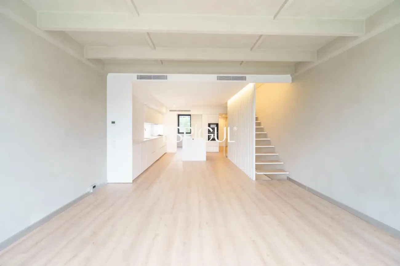 Casa adosada de obra nueva con piscina comunitaria frente al Port Balís, en Sant Andreu de Llavaneres