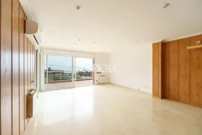 5-bedroom house with garden and communal pool in Teià