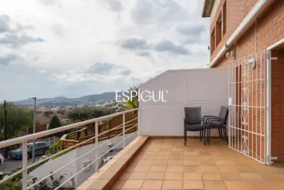 5-bedroom house with garden and communal pool in Teià