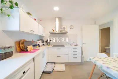 Casa en venda a Vilablareix