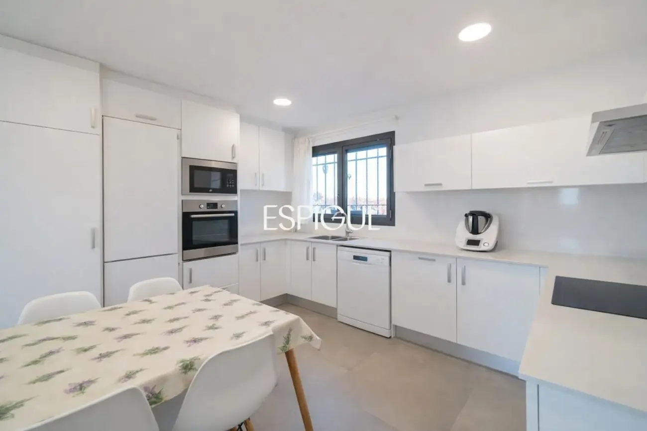 Casa en venda a Vilablareix