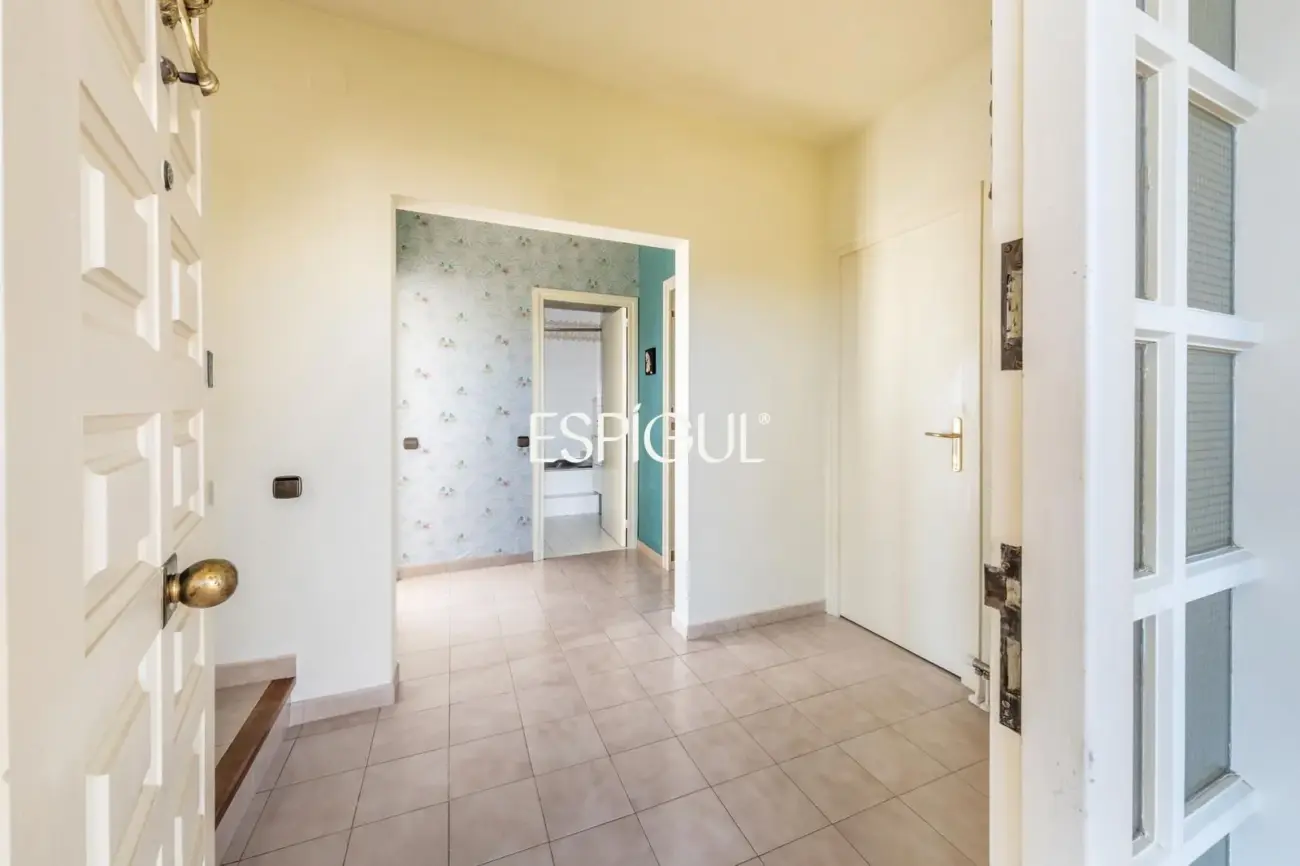 Casa independent a reformar amb excel·lents vistes al mar a Alella