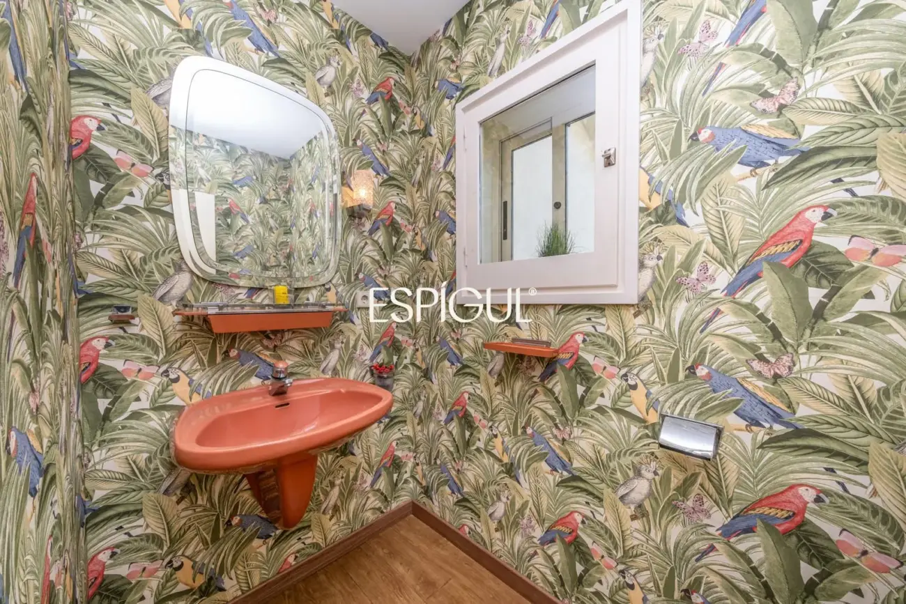 Casa independent a reformar amb excel·lents vistes al mar a Alella