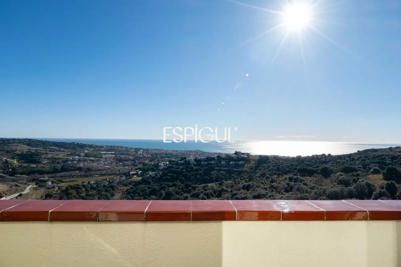 Casa independent a reformar amb excel·lents vistes al mar a Alella