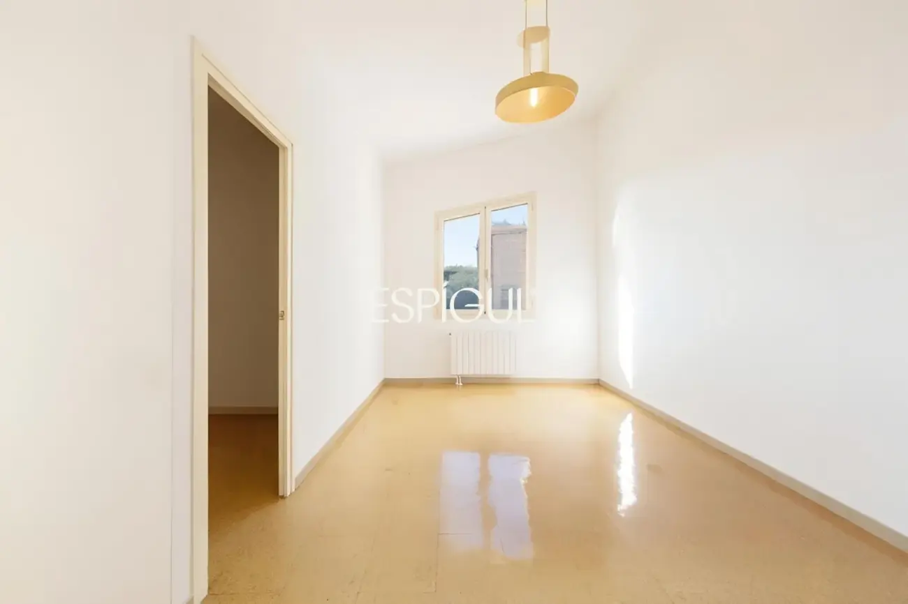 Casa independent a reformar amb excel·lents vistes al mar a Alella