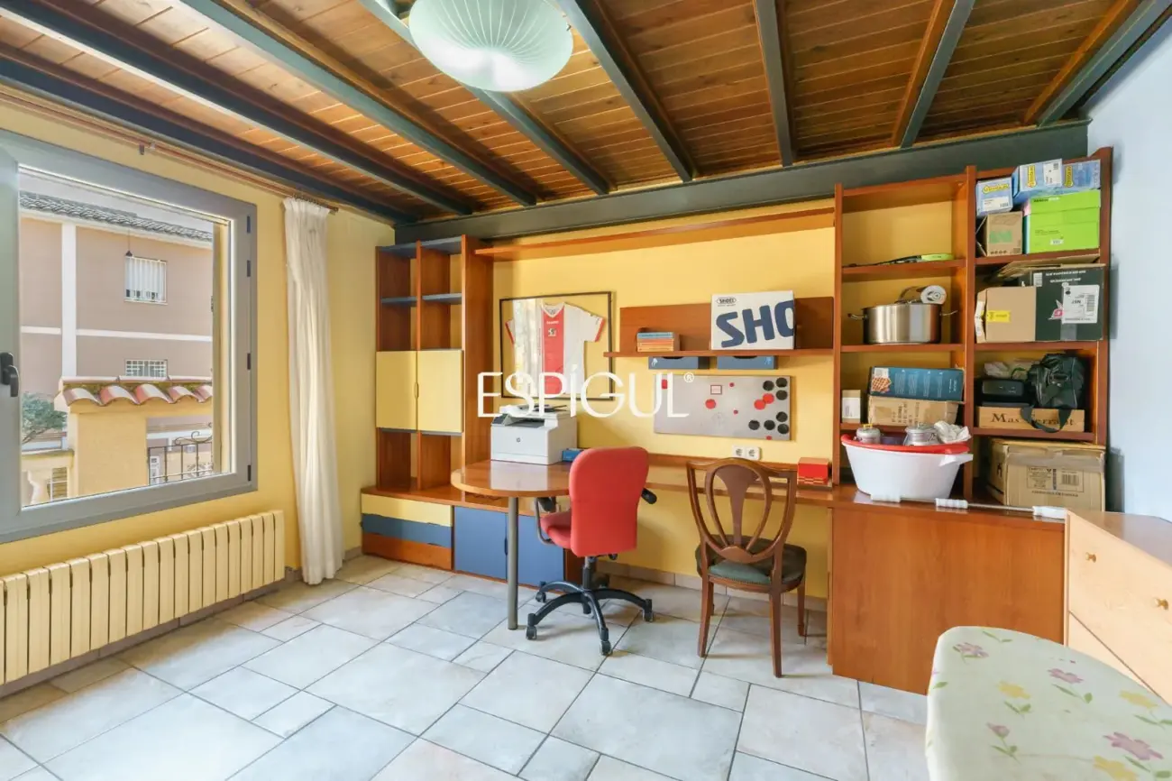 Casa independiente con jardín y piscina privada  muy próxima al centro de Teià