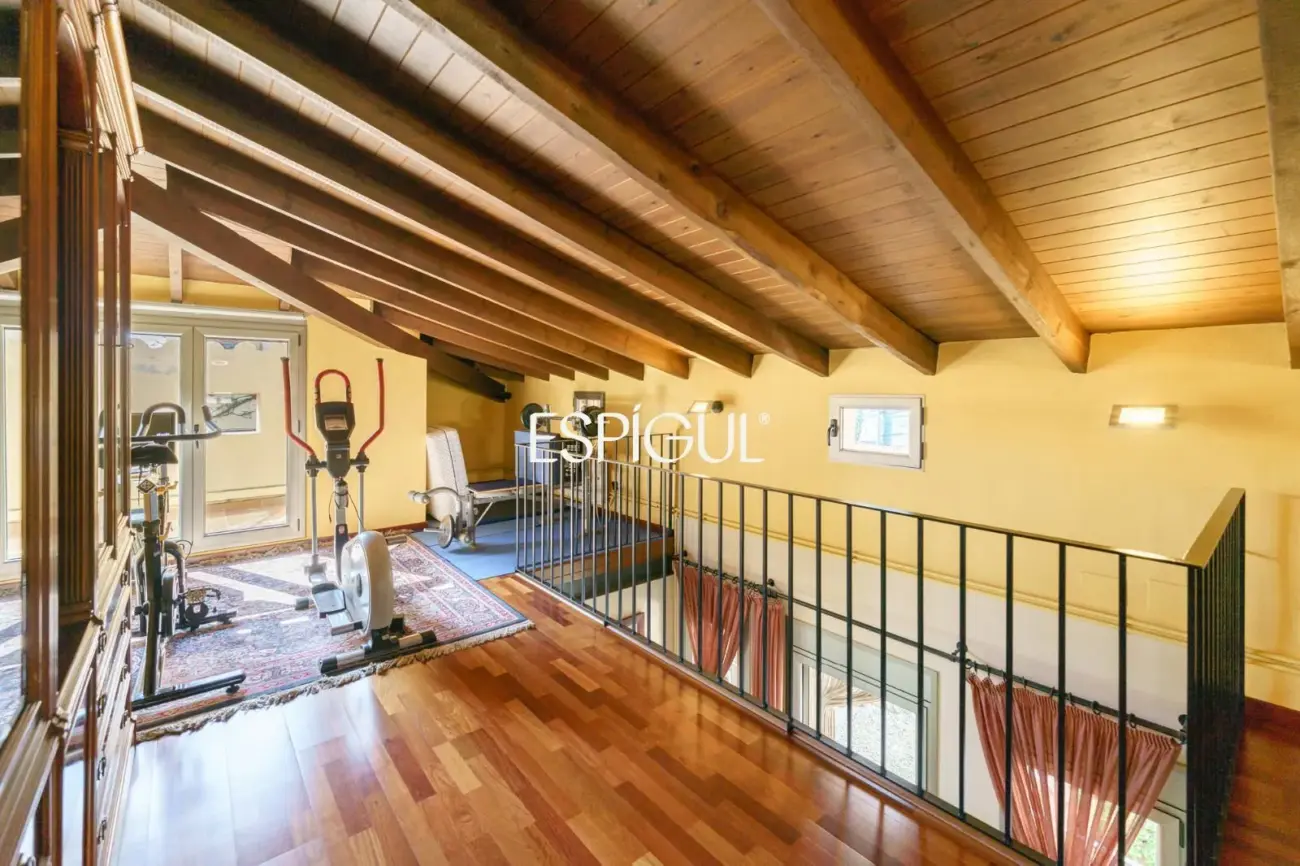 Casa independiente con jardín y piscina privada  muy próxima al centro de Teià