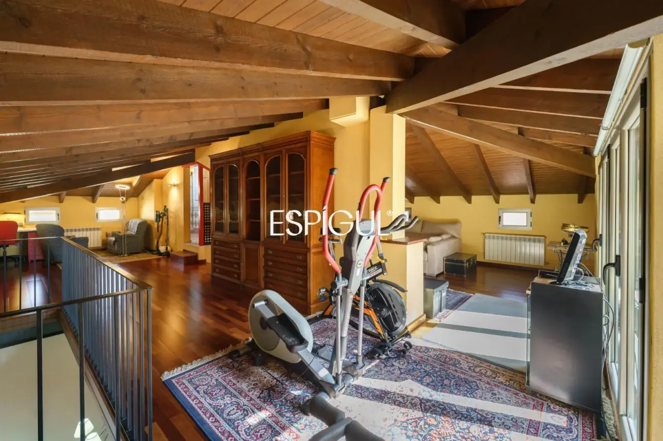 Casa independiente con jardín y piscina privada  muy próxima al centro de Teià