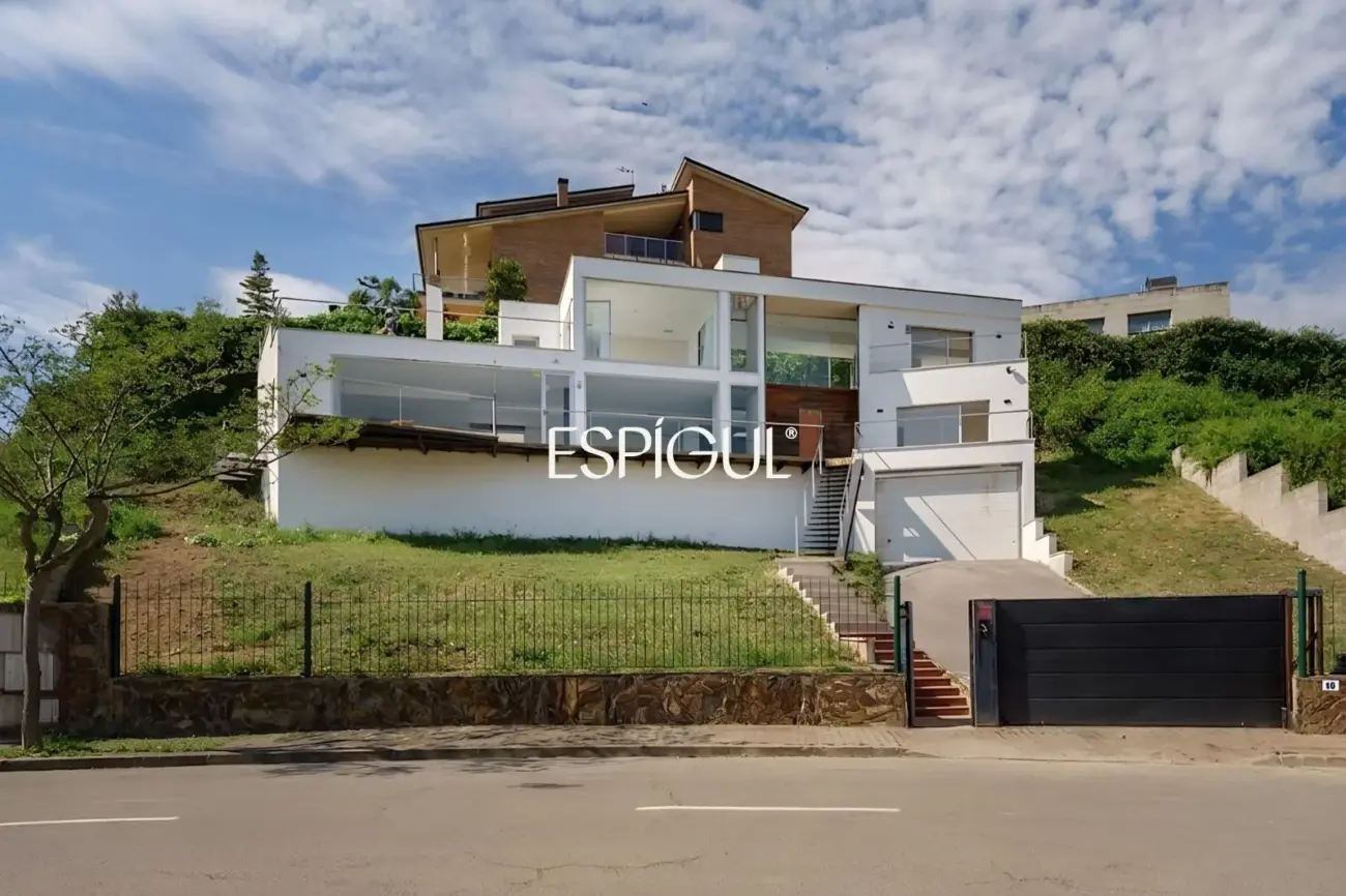 Villa in Golf Barcelona, Sant Esteve Sesrovires