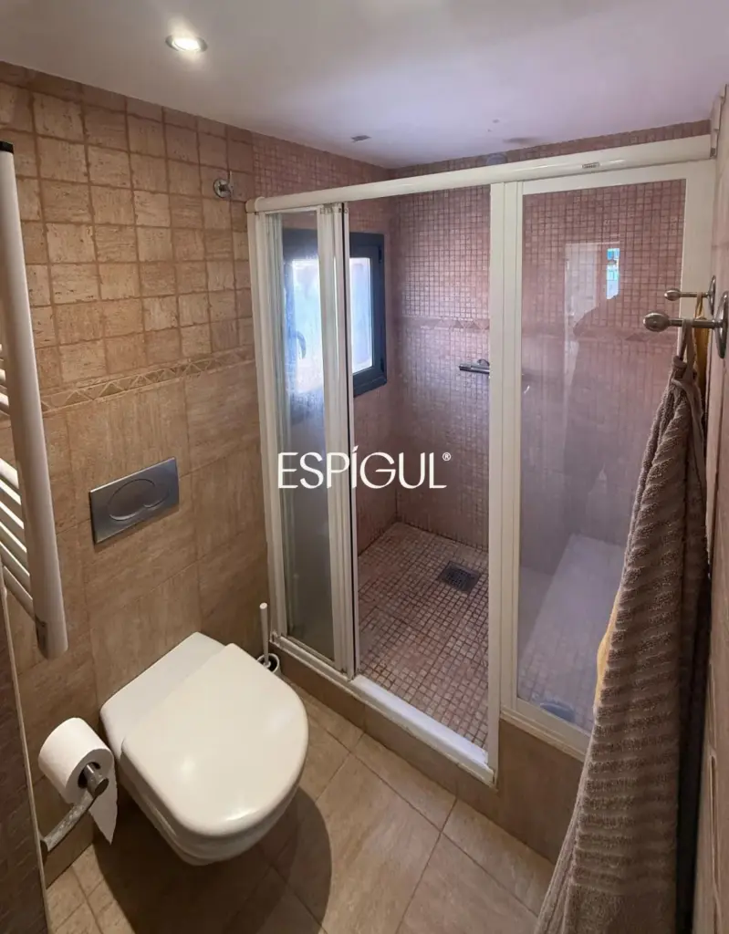 Coqueto y céntrico ático con vistas sobre Alella