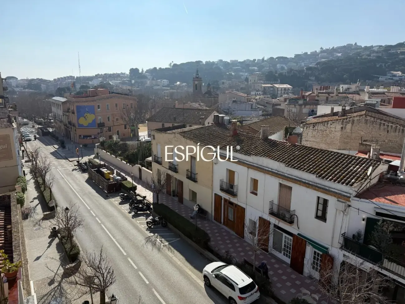 Coqueto y céntrico ático con vistas sobre Alella