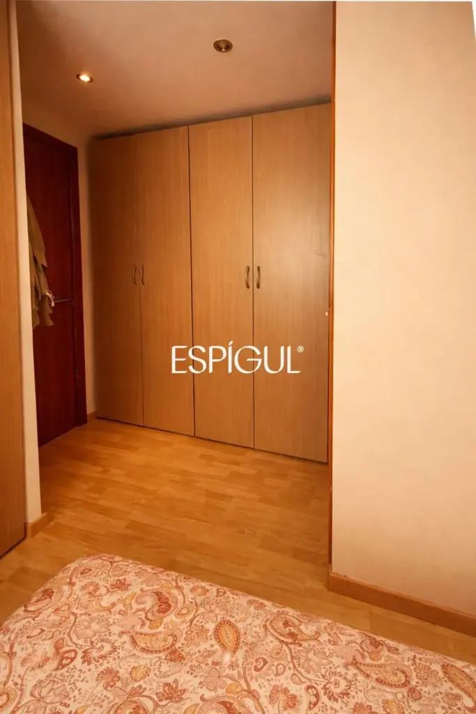 Coqueto y céntrico ático con vistas sobre Alella