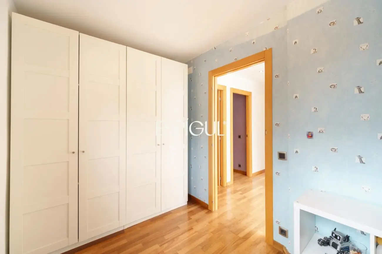 Élégante demeure avec vue sur la montagne à Vallromanes