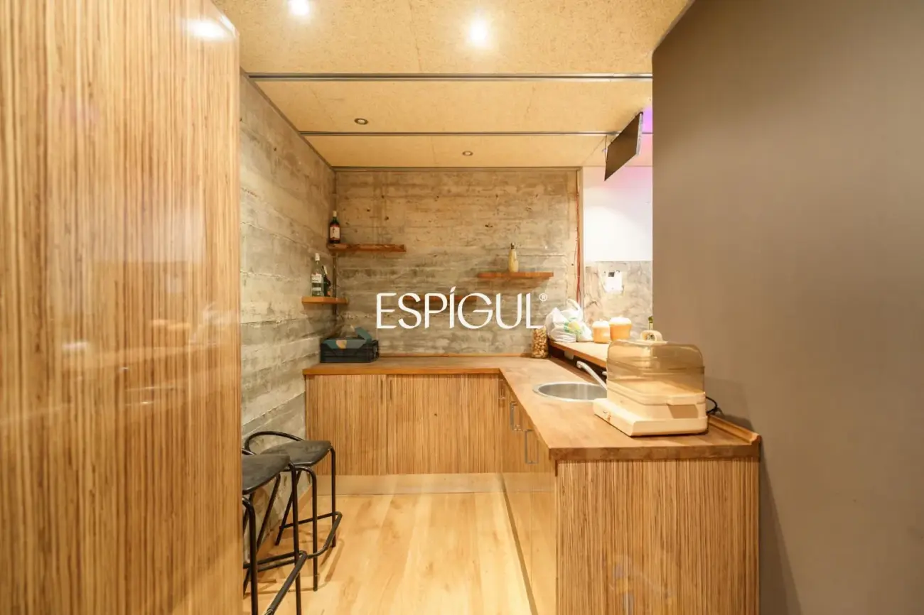 Élégante demeure avec vue sur la montagne à Vallromanes