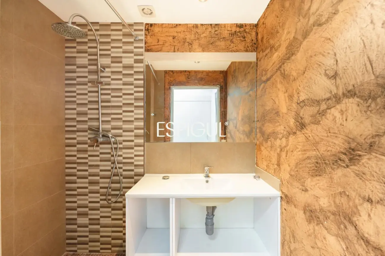 Élégante demeure avec vue sur la montagne à Vallromanes