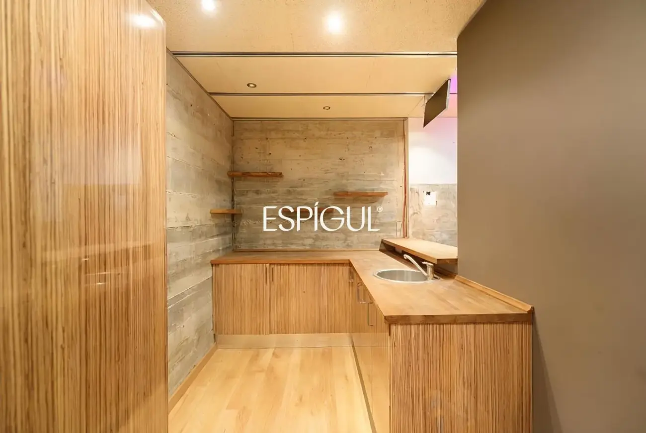 Elegante vivienda con vistas a la montaña en Vallromanes