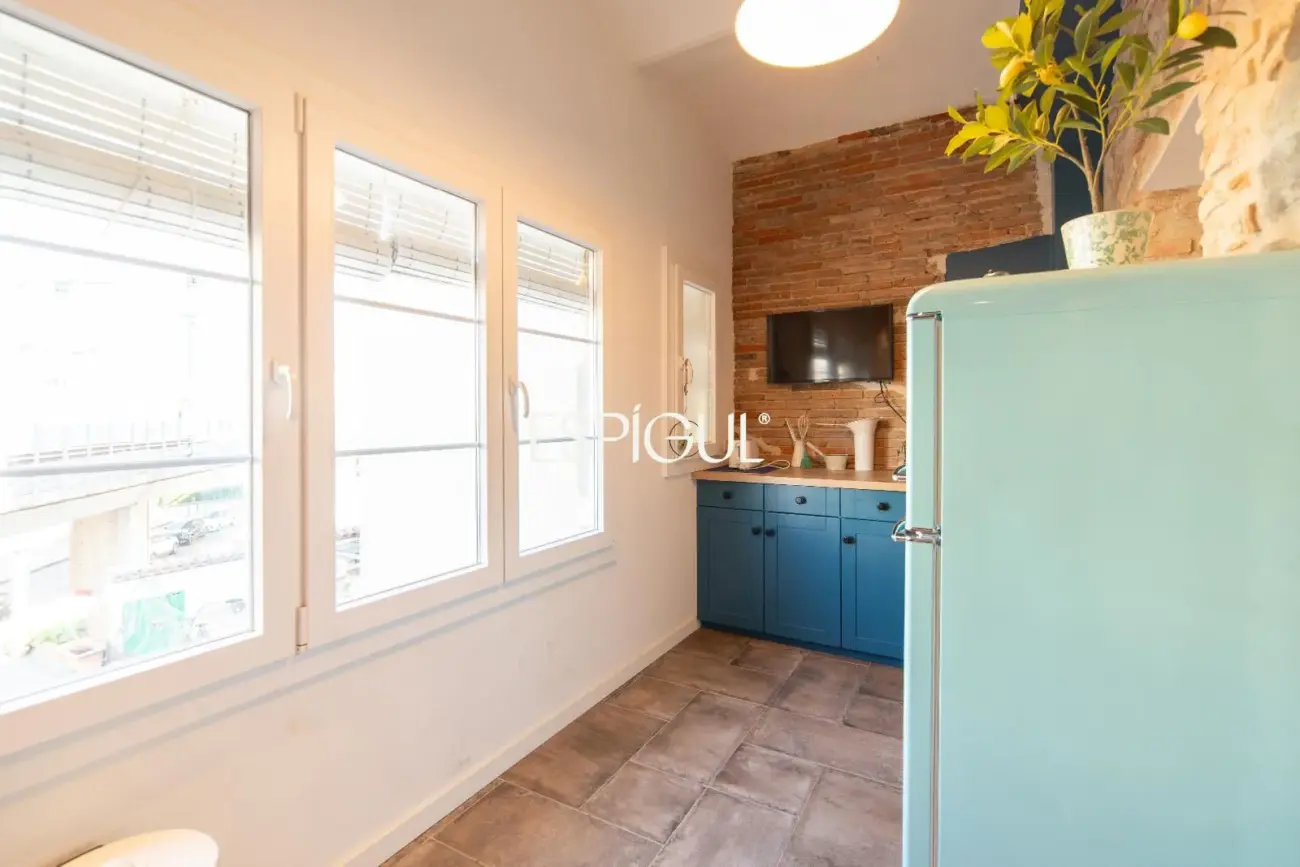 Elegante vivienda de 2 dormitorios con licencia turística y alta rentabilidad