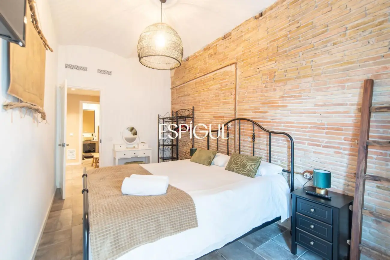 Elegante vivienda de 2 dormitorios con licencia turística y alta rentabilidad