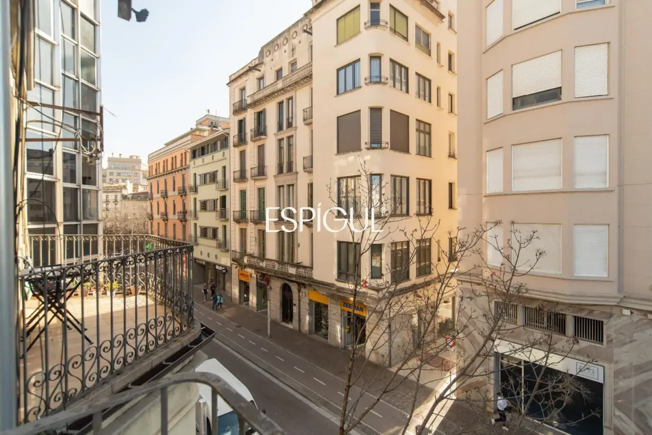 Elegante vivienda de 2 dormitorios con licencia turística y alta rentabilidad