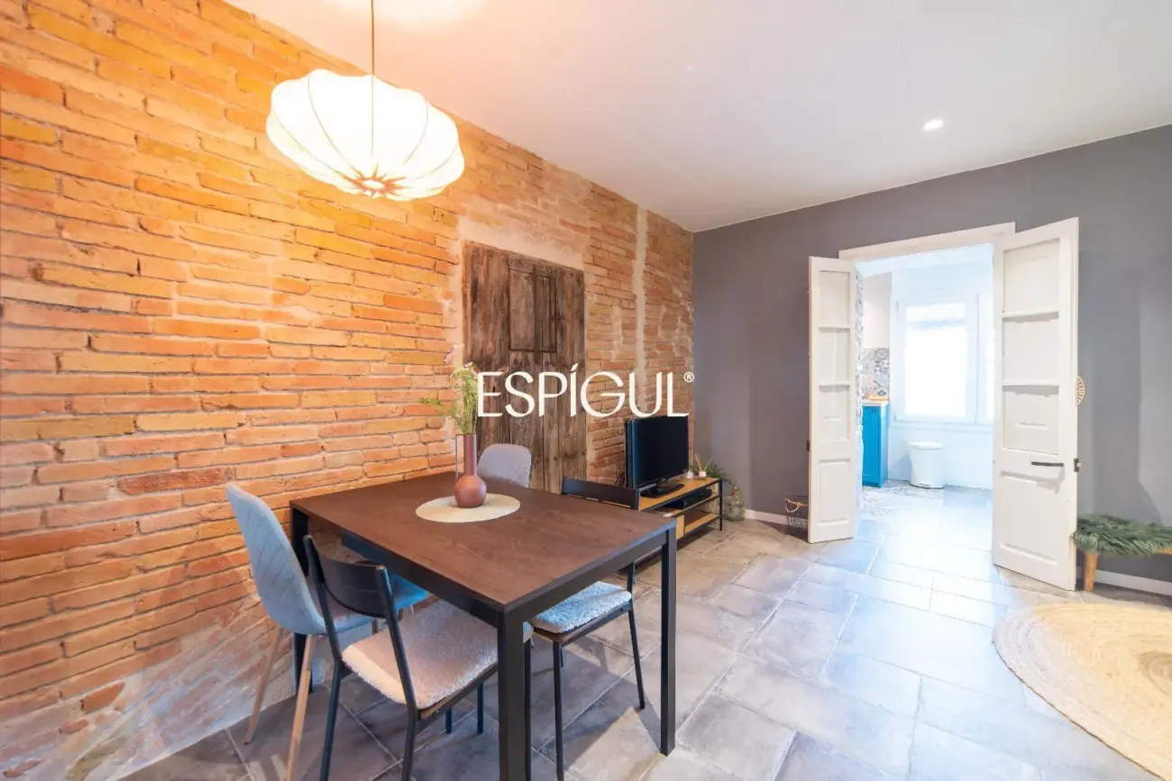 Elegante vivienda de 2 dormitorios con licencia turística y alta rentabilidad