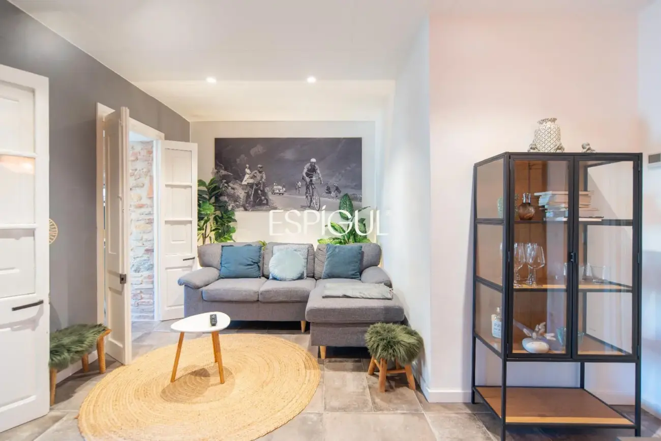 Elegante vivienda de 2 dormitorios con licencia turística y alta rentabilidad