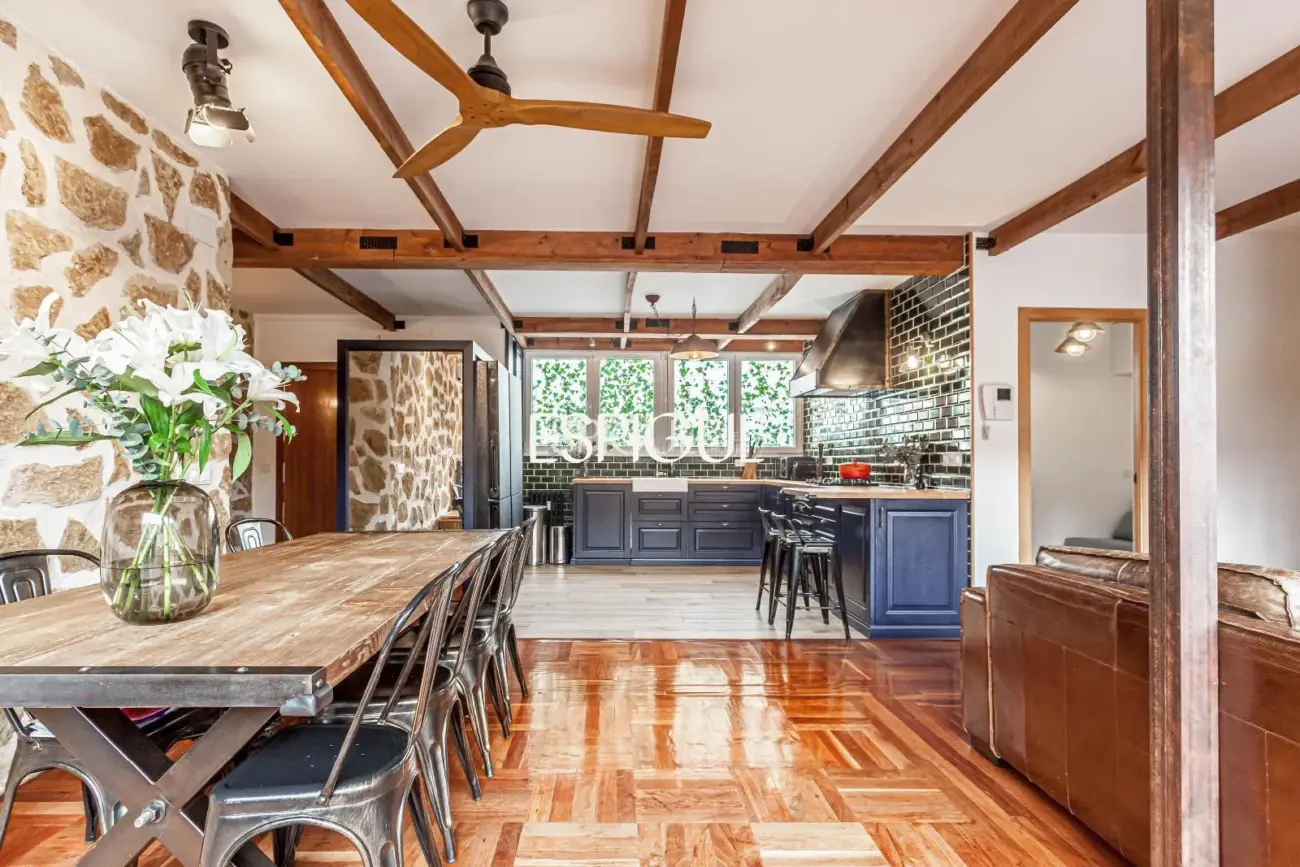 Впечатляющий отремонтированный пентхаус в Просперидад.