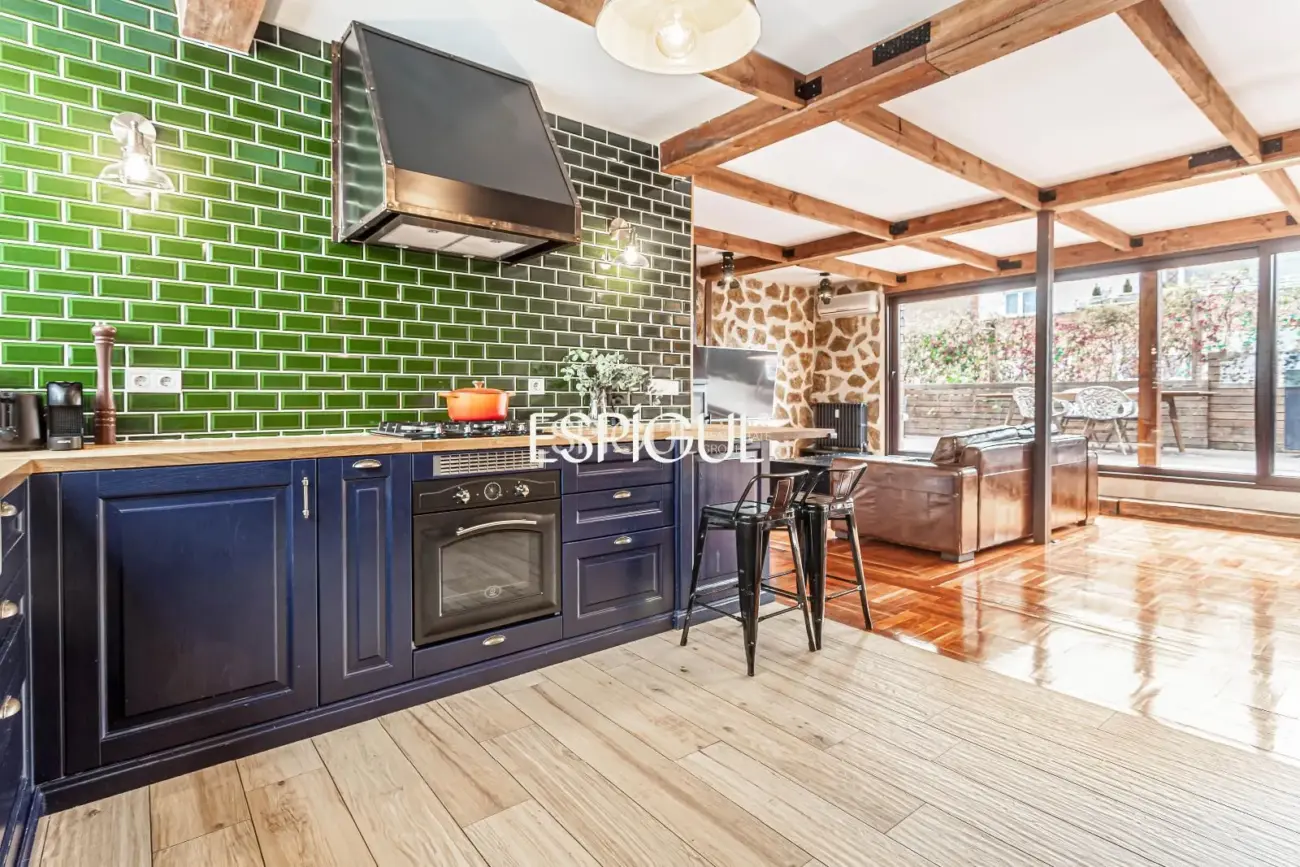 Впечатляющий отремонтированный пентхаус в Просперидад.