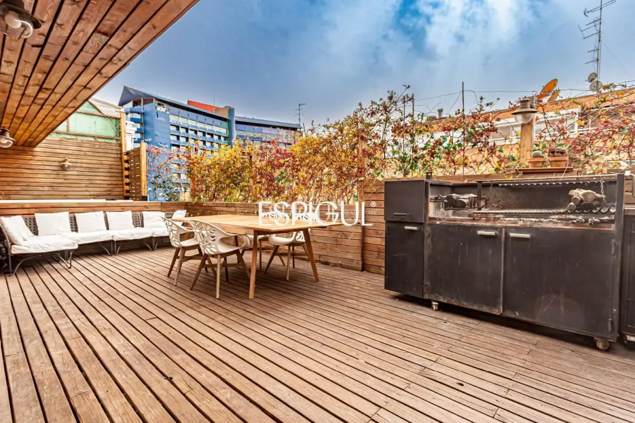 Впечатляющий отремонтированный пентхаус в Просперидад.