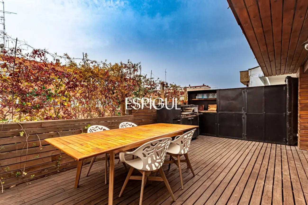 Впечатляющий отремонтированный пентхаус в Просперидад.