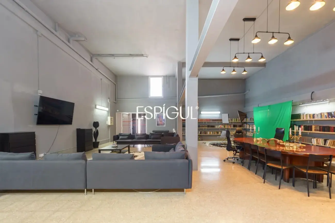 Espectacular casa amb piscina, ascensor i vistes al mar a Canet de Mar