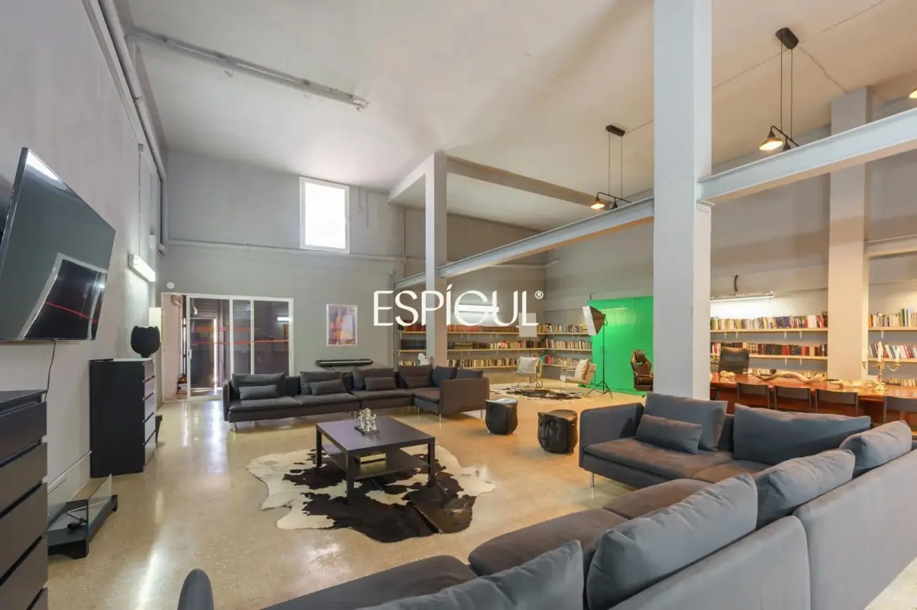 Espectacular casa amb piscina, ascensor i vistes al mar a Canet de Mar