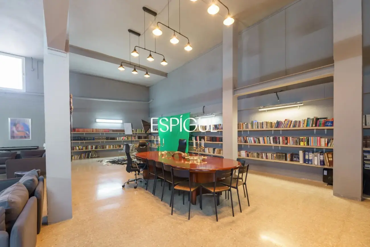 Espectacular casa amb piscina, ascensor i vistes al mar a Canet de Mar