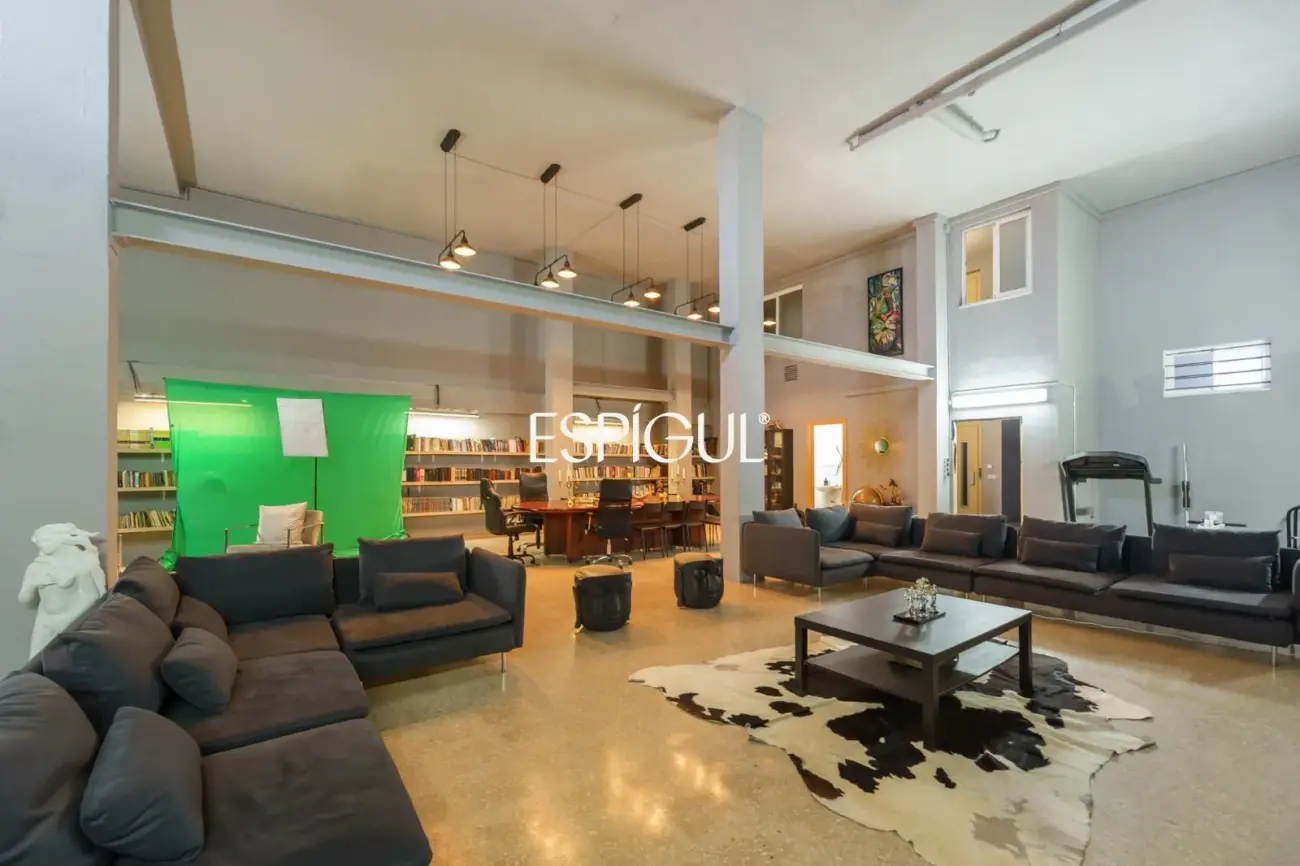 Espectacular casa amb piscina, ascensor i vistes al mar a Canet de Mar