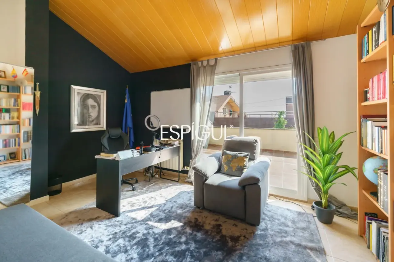 Espectacular casa amb piscina, ascensor i vistes al mar a Canet de Mar