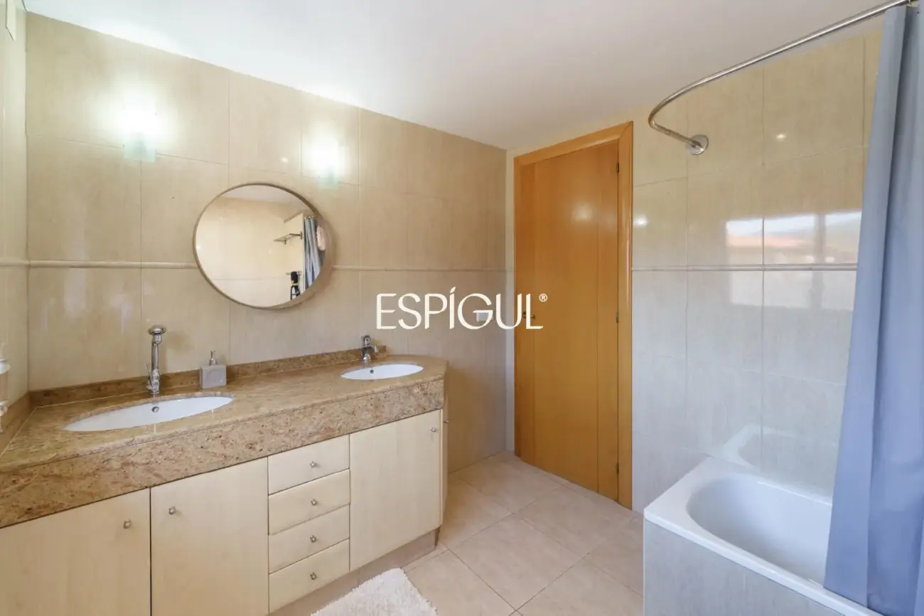 Espectacular casa amb piscina, ascensor i vistes al mar a Canet de Mar