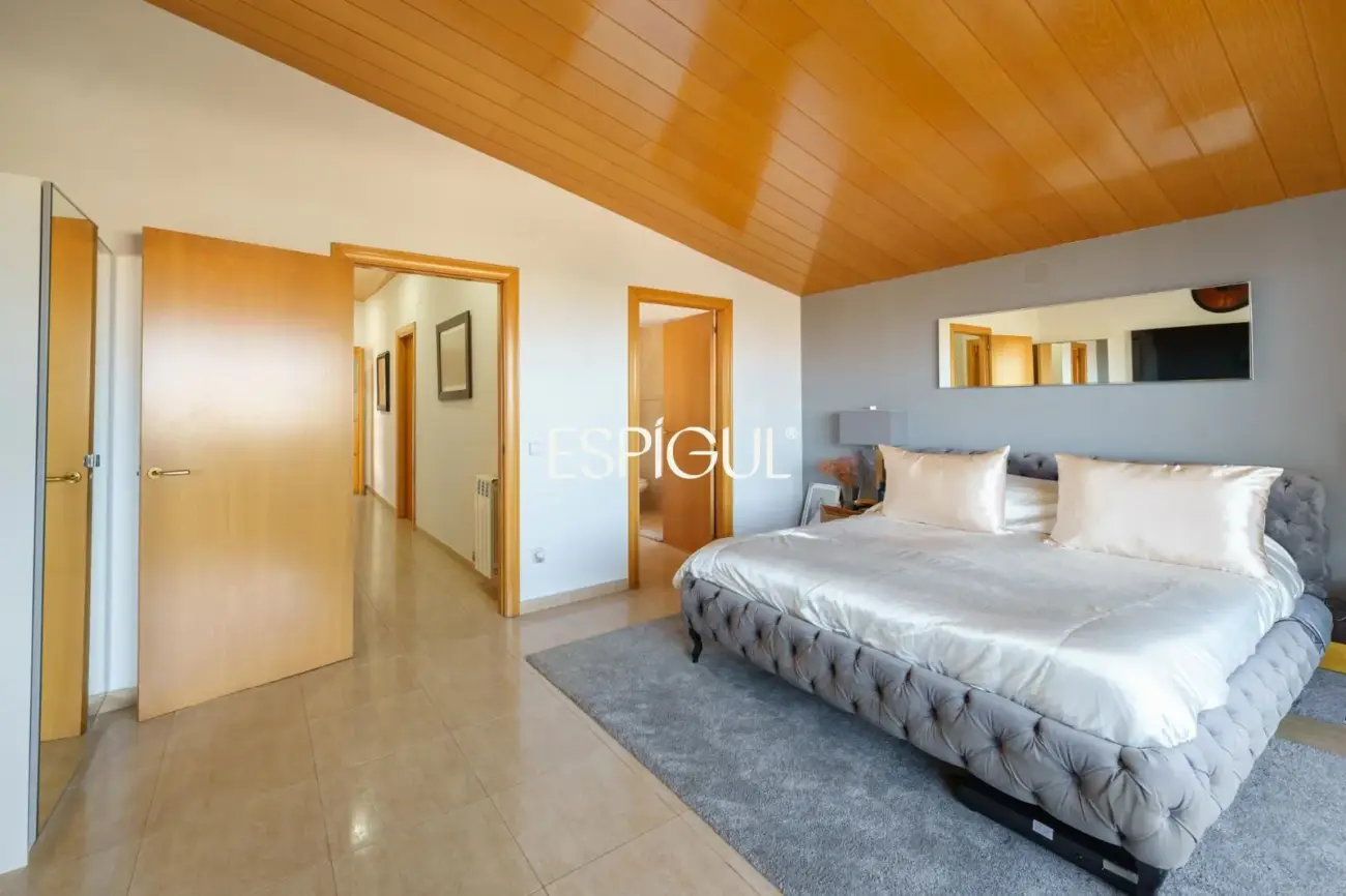 Espectacular casa amb piscina, ascensor i vistes al mar a Canet de Mar