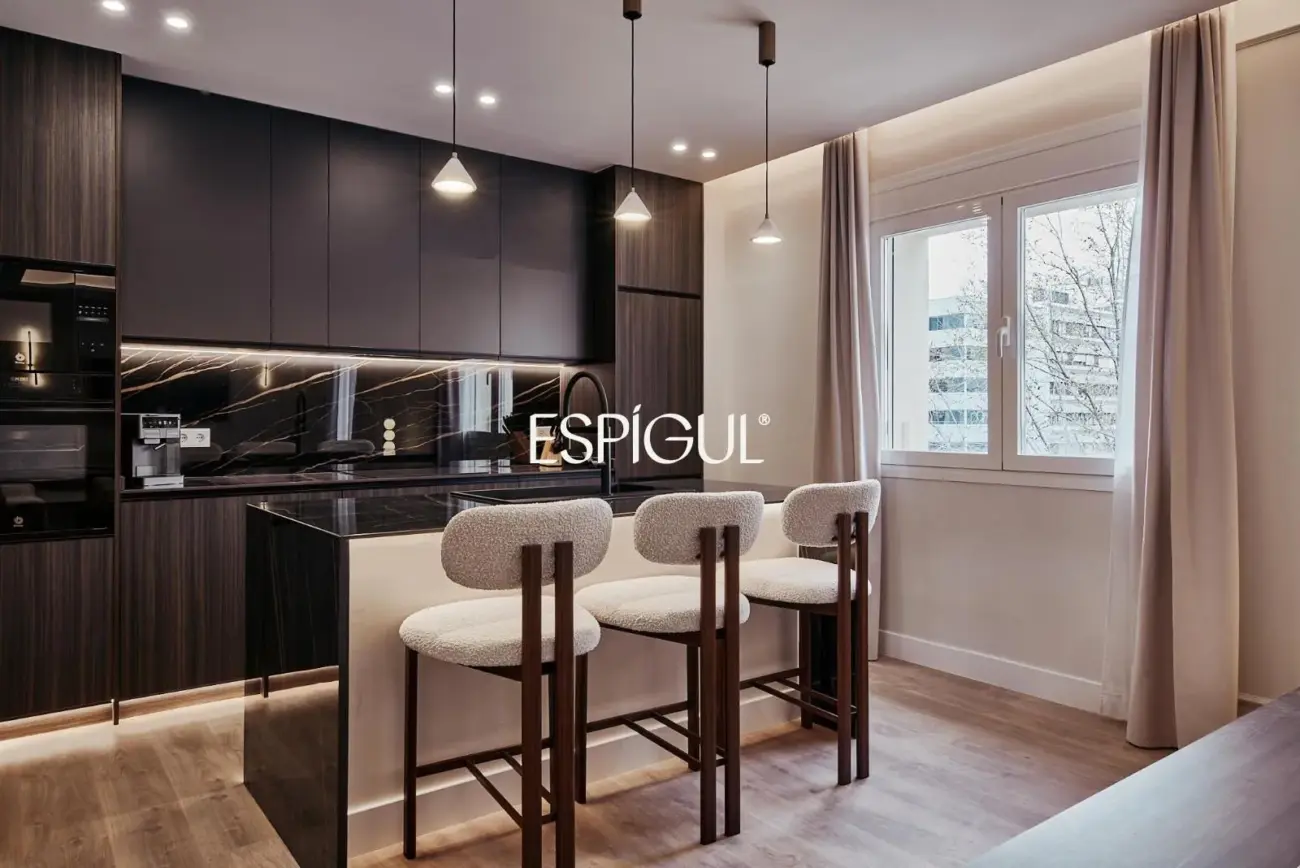 Espectacular piso a estrenar con balcón en barrio Salamanca, Castellana