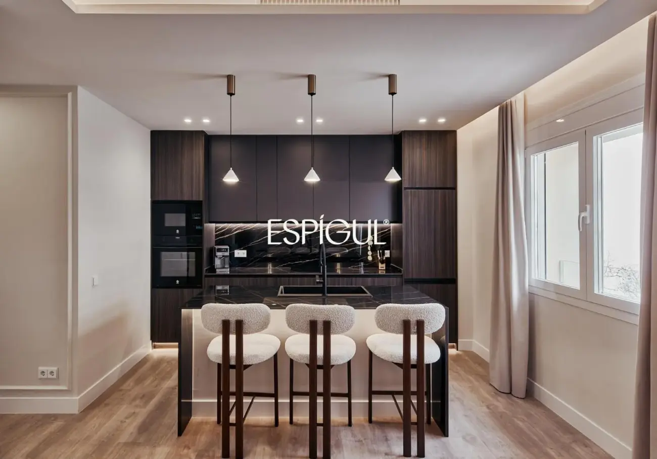 Espectacular piso a estrenar con balcón en barrio Salamanca, Castellana