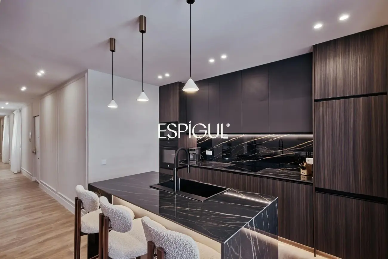 Espectacular piso a estrenar con balcón en barrio Salamanca, Castellana