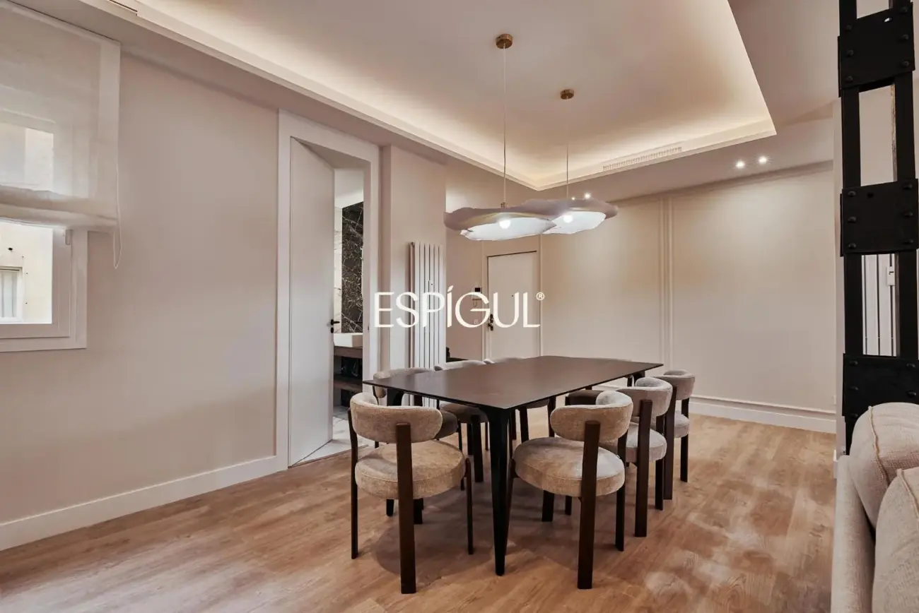 Espectacular piso a estrenar con balcón en barrio Salamanca, Castellana