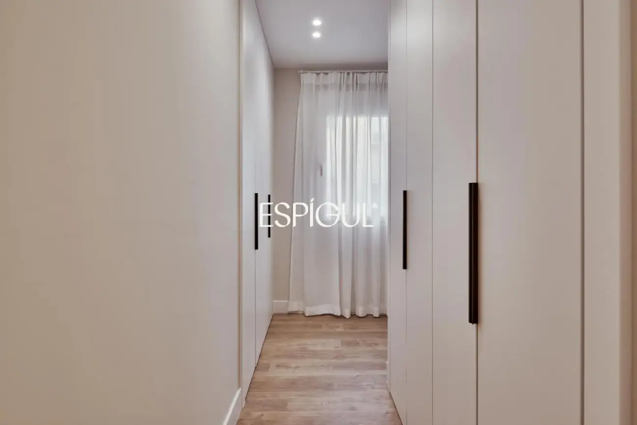 Espectacular piso a estrenar con balcón en barrio Salamanca, Castellana