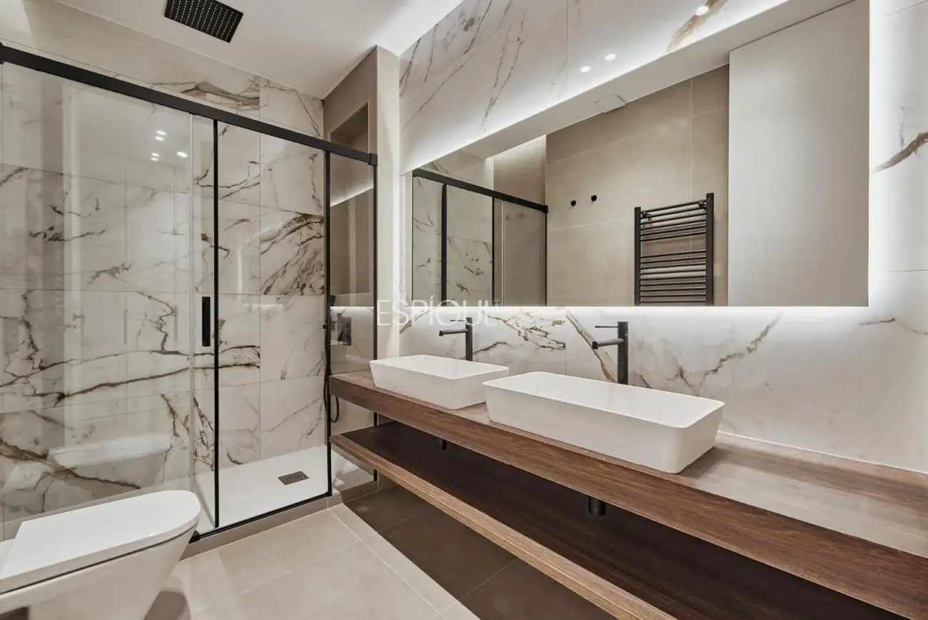 Appartement spectaculaire rénové dans le centre de Madrid.