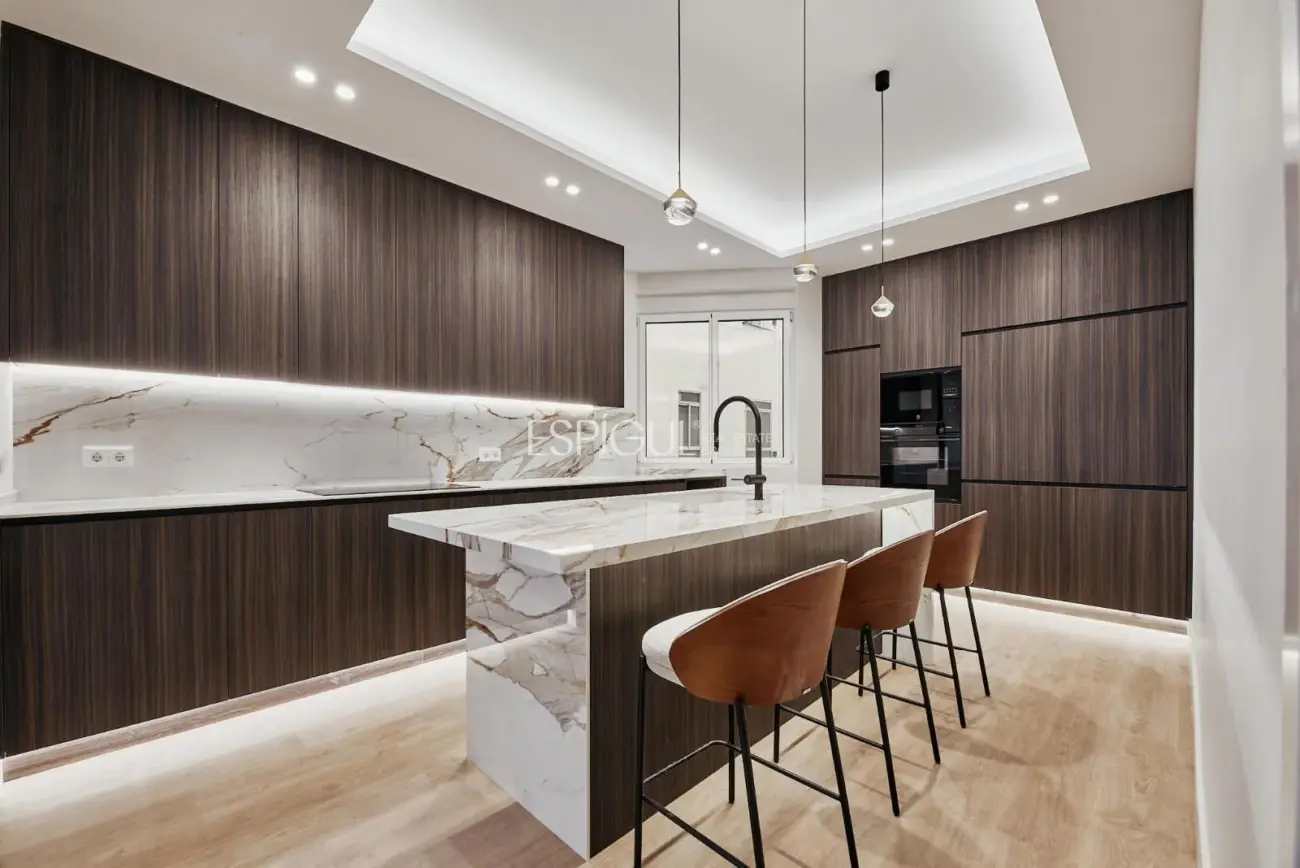 Appartement spectaculaire rénové dans le centre de Madrid.