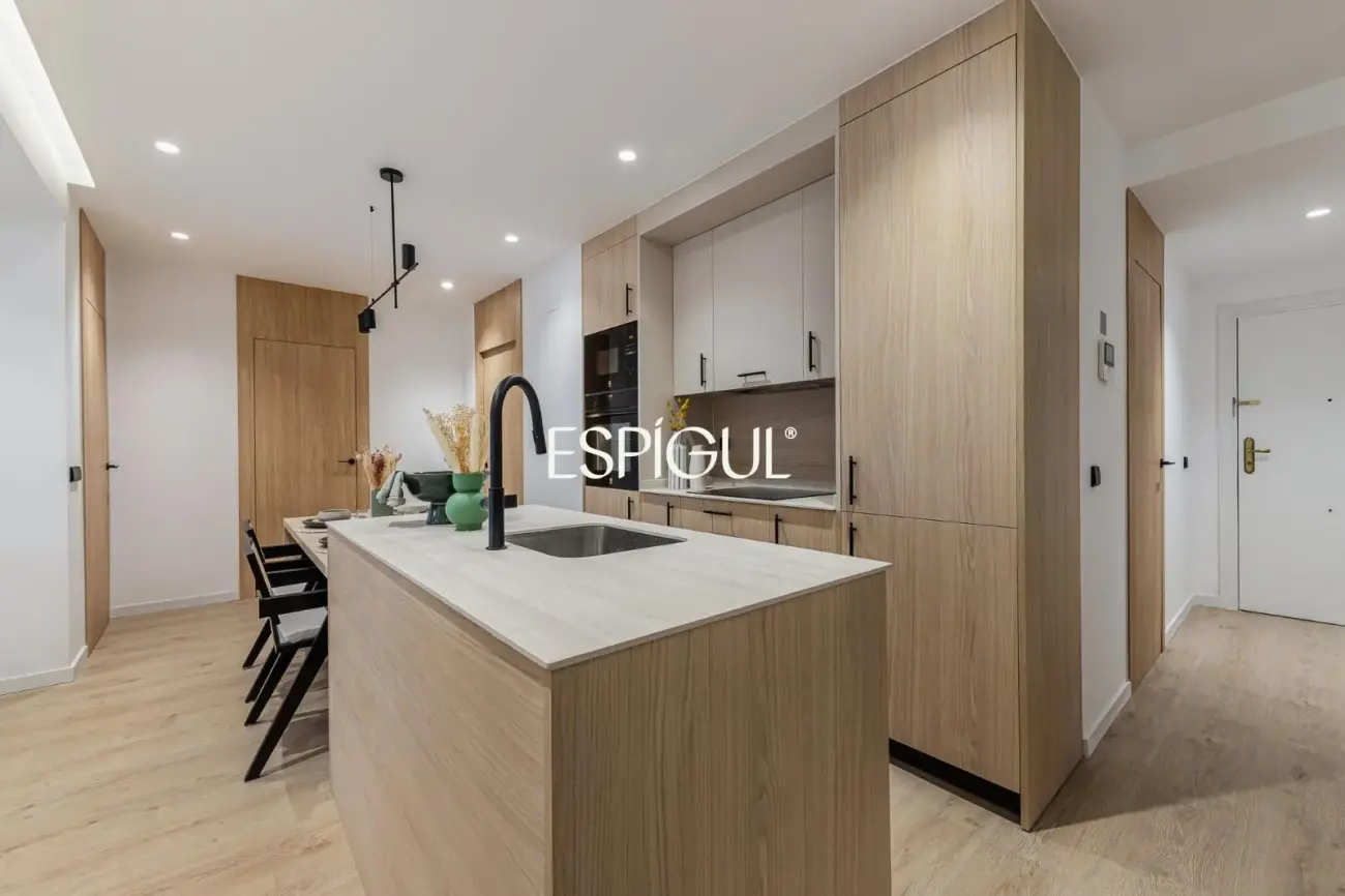 Estupendo piso en venta en la zona de Guindalera