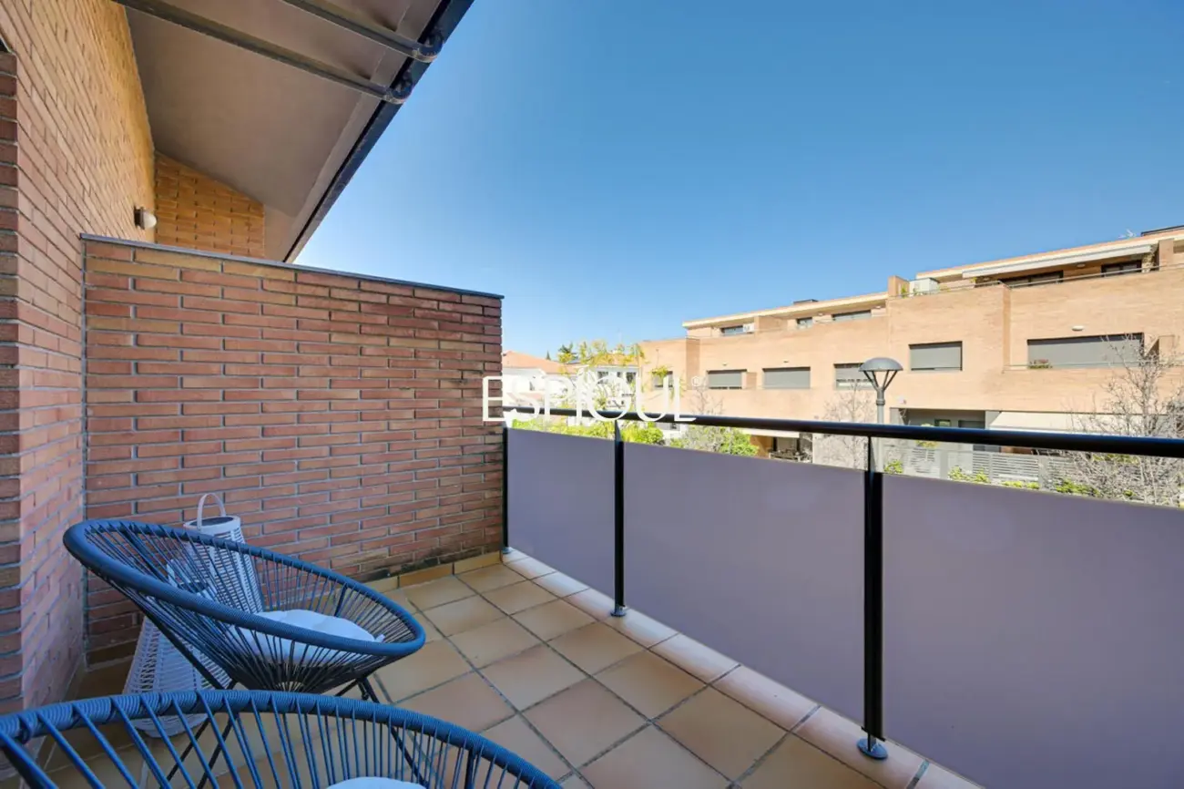 Эксклюзивный дом с частным бассейном и видом на море в одном из лучших районов Эль-Масноу