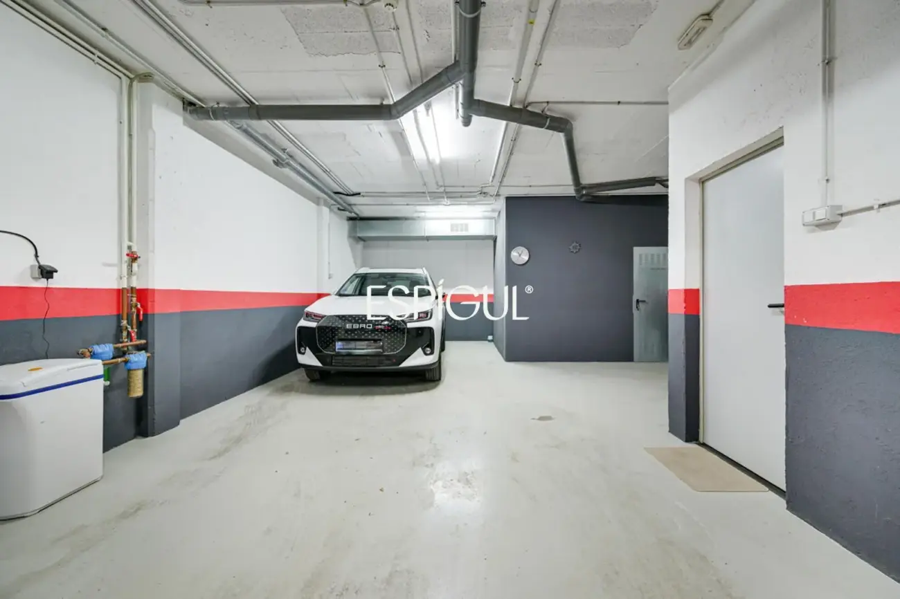 Эксклюзивный дом с частным бассейном и видом на море в одном из лучших районов Эль-Масноу