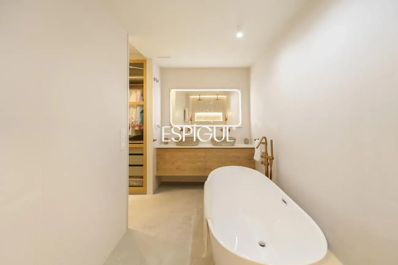 Exclusiva casa de luxe amb piscina i spa al cor de Calella