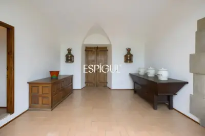 Exclusiva casa de pueblo con jardín en el centro