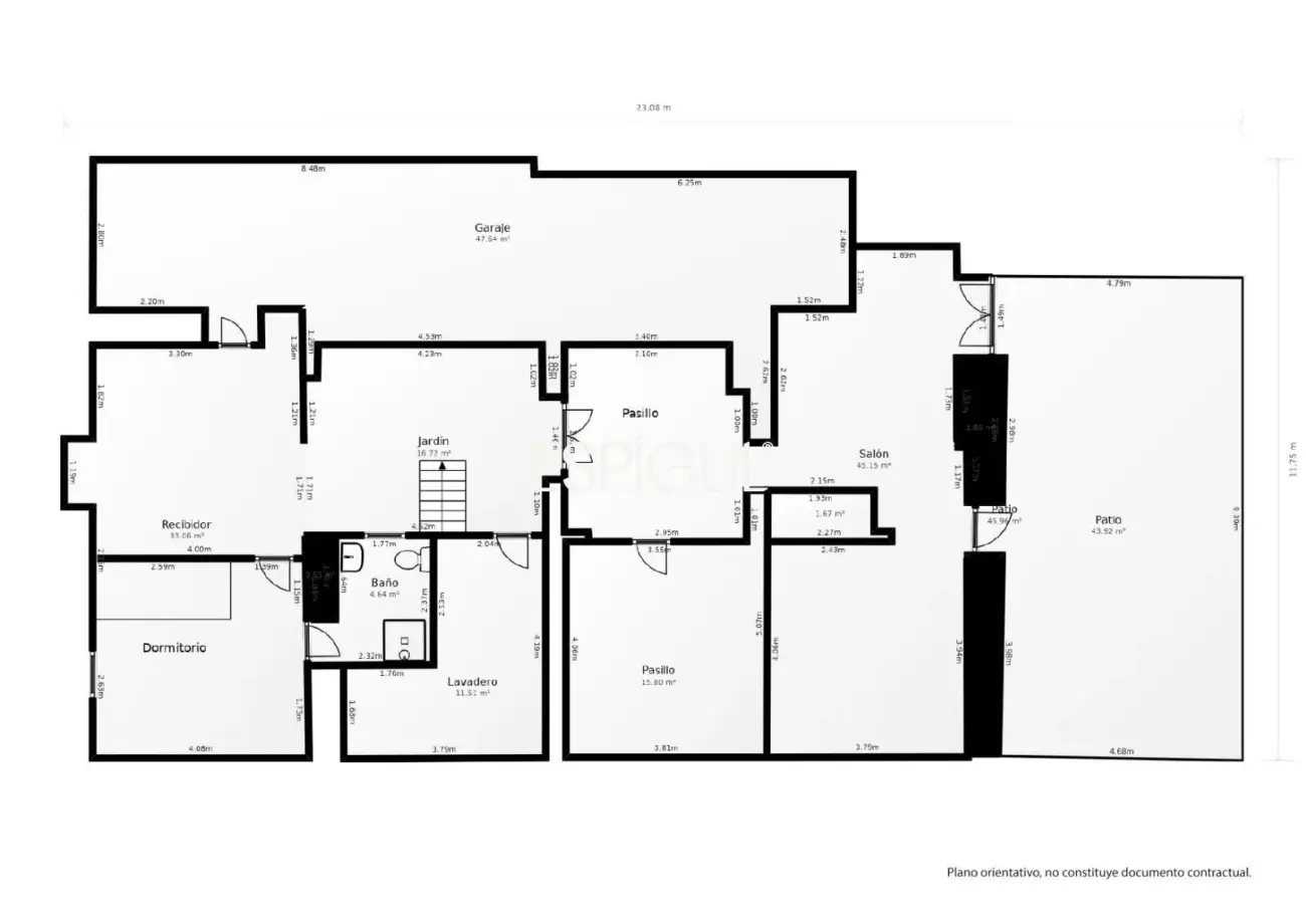 Exclusiva casa de pueblo con jardín en el centro