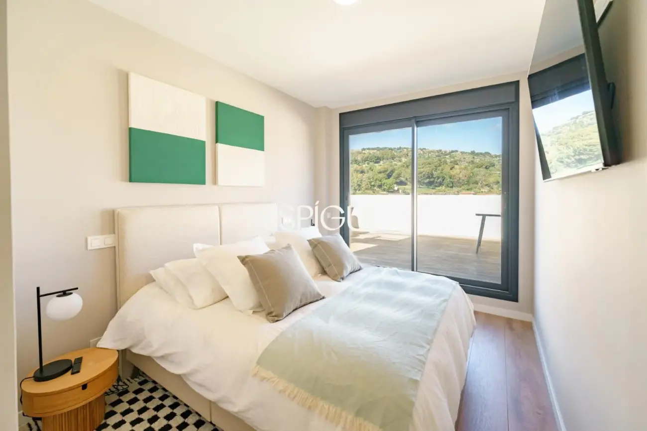 Exclusivo ático con espectaculares vistas al mar y a Barcelona, a 200m de la playa en Montgat